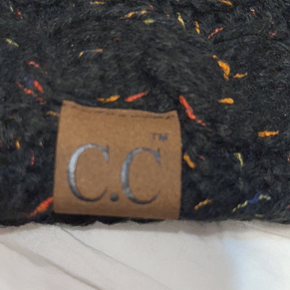 - CC Headband - Picture 11 of 16